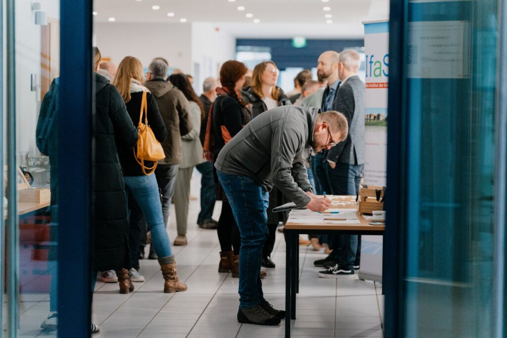 1 Ankommen Anmeldung Web