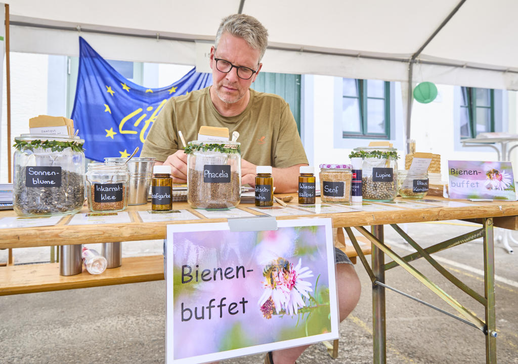 Bernd Bienen Buffet 1024x720
